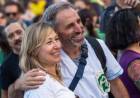 MYRIAM BREGMAN MARCHÓ CON EL HERMANO DE ESTEBAN TREBUCQ "EN DEFENSA DE LA SALUD PÚBLICA"