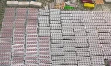  TENÍA UNA FARMACIA ILEGAL EN SU CASA