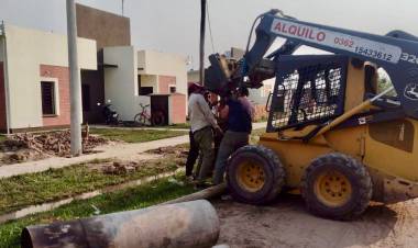 PUERTO BERMEJO: EL GOBIERNO PROVINCIAL AVANZA CON OBRAS DE INFRAESTRUCTURA