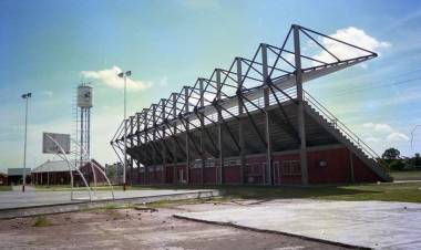 UN 27 DE AGOSTO SE INAUGURABA EL POLIDEPORTIVO JAIME ZAPATA