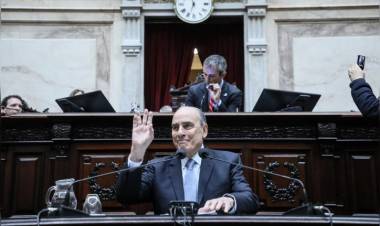 LOS DIPUTADOS DE UP SE LEVANTARON DE LA SESIÓN Y CONCLUYÓ LA PRESENTACIÓN DE FRANCOS EN MEDIO DE INCIDENTES