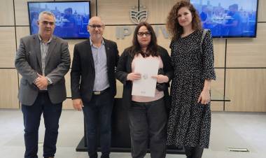 MÁS DE 40 FAMILIAS CELEBRAN LA CANCELACIÓN DE DEUDAS DEL IPDUV