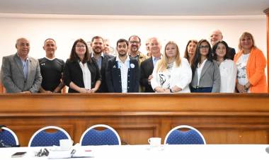 LA LEGISLATURA RECONOCIÓ A LOS DEPORTISTAS PARALÍMPICOS ÁNGEL DELDO Y DANIELA GIMÉNEZ POR SU COMPROMISO Y LABOR