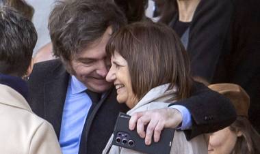EL GOBIERNO AGITA EL FANTASMA DE LA VIOLENCIA CONTRA LAS UNIVERSIDADES EN VÍSPERAS DEL PARO MIENTRAS CRECEN LAS PROTESTAS