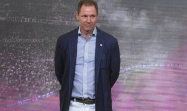 RIVER: EL PRESIDENTE BRITO DESCARTÓ EL TECHADO DEL MONUMENTAL