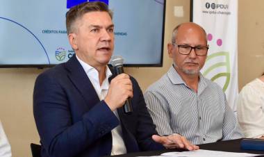 ”CHACO A LA OBRA”: EL GOBERNADOR ZDERO ANUNCIÓ UNA NUEVALÍNEA DE PRÉSTAMOS PARA REFACCIÓN Y AMPLIACIÓN DE VIVIENDAS FAMILIARES