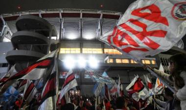RIVER PLATE: SE REALIZARÁ UN BANDERAZO PARA ALENTAR AL EQUIPO