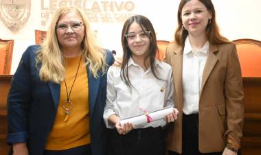 HACIA UN FUTURO MEJOR: DELGADO DESTACA EL VALOR DEL PARLAMENTO JUVENIL EN LA TRANSFORMACIÓN 
