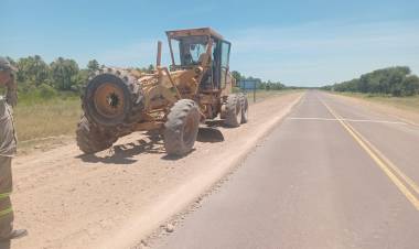 EL GOBIERNO DEL CHACO TRABAJA EN EL MEJORAMIENTO DE RUTAS PROVINCIALES