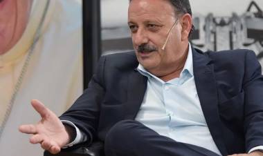 QUINTELA A CAPUTO: “EL PROBLEMA DE LA INFLACIÓN NO SON LAS TASAS MUNICIPALES, SINO LAS POLÍTICAS NACIONALES”