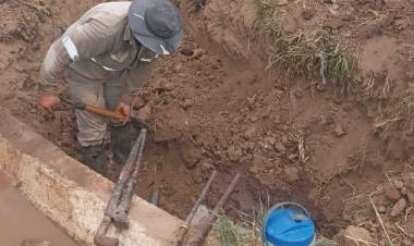 COLONIA ELISA: SAMEEP EJECUTA OBRAS CLAVES PARA MEJORAR LA PRESIÓN DE AGUA
