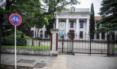 CRECE EL TEMOR A LA PARÁLISIS DE LAS ACTIVIDADES EN LA EX ESMA
