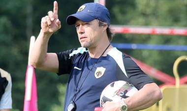 EL SEVILLA DE ESPAÑA CONTRATÓ COMO TÉCNICO A UN EX JUGADOR DE RIVER PLATE