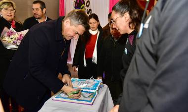 LAS GARCITAS: EL GOBERNADOR ZDERO RATIFICÓ LA POLÍTICA EDUCATIVA CON LAS ENTREGAS DE ELEMENTOS DEPORTIVOS Y DE ÚTILES A ESCUELAS DE ESA REGIÓN