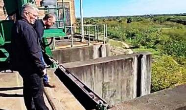 LA APA INICIÓ EL MANTENIMIENTO PREVENTIVO DEL SISTEMA DE DEFENSAS CONTRA INUNDACIONES EN EL GRAN RESISTENCIA