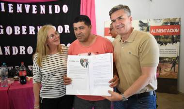 FUERTE ESPERANZA: SE REACTIVÓ EL CEDEPRO, SE ENTREGARON TÍTULOS DE PROPIEDAD Y ADJUDICACIONES DE TIERRAS A LAS FAMILIAS