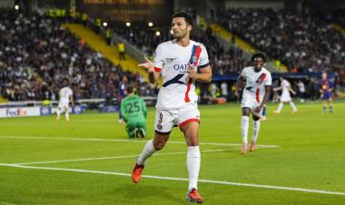 PSG LE GANÓ A BARCELONA EN EL DESCUENTO Y LLEGÓ A LA PUNTA
