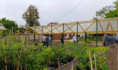 RECONSTRUYEN EL INVERNADERO DEL VIVERO MUNICIPAL EN CORONEL DU GRATY