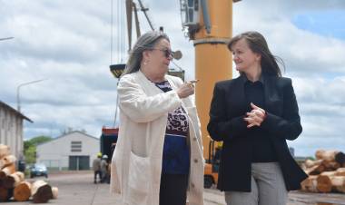 EL PUERTO DE BARRANQUERAS INCORPORÓ NUEVO EQUIPAMIENTO PARA FORTALECER EL SERVICIO AL SECTOR PRODUCTIVO