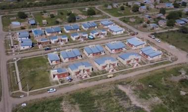 AVANZA LA CONSTRUCCIÓN DE VIVIENDAS EN PRESIDENCIA DE LA PLAZA, PRÓXIMAS A SER SORTEADAS