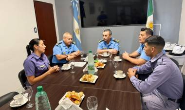 AGENTES DE PRESIDENCIA ROQUE SÁENZ PEÑA FUERON RECONOCIDOS POR LA CÚPULA POLICIAL TRAS SALVAR LA VIDA DE UNA NIÑA DE 7 AÑOS