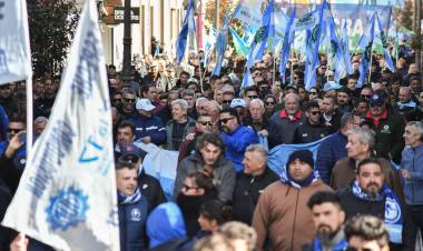 INDUSTRIALES LE RECLAMAN A LA CGT MÁS ACCIÓN Y MENOS NEGOCIACIÓN