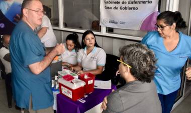 SEDE CENTRAL DE INSSSEP: ALTA CONCURRENCIA EN LA CAMPAÑA DE VACUNACIÓN ANTIGRIPAL