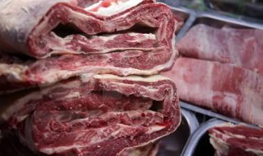 LA CARNE IMPULSÓ LA INFLACIÓN EN MARZO Y YA HAY MUNICIPIOS QUE PAGAN SUELDOS CON VALES