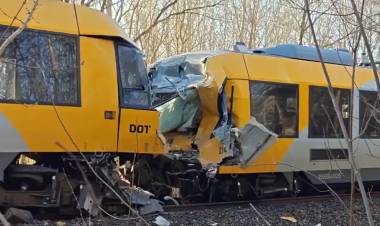 CHOQUE FRONTAL DE TRENES EN DINAMARCA: CUATRO HERIDOS EN ESTADO CRÍTICO