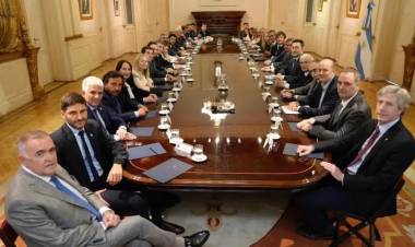 SEGÚN UNA CONSULTORA, LAS PROVINCIAS PASARON DEL SUPERÁVIT AL DÉFICIT EN UN AÑO