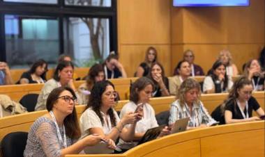 LA INTELIGENCIA ARTIFICIAL EMPUJA MÁS A MUJERES QUE A HOMBRES A CAMBIAR EMPLEO