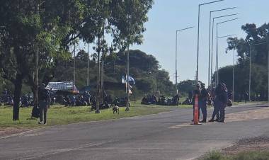 OPERATIVO EN PAMPA DEL INDIO: EL GOBIERNO GARANTIZA LA LIBRE CIRCULACIÓN Y RATIFICA QUE NO NEGOCIARÁ BAJO EXTORSIÓN