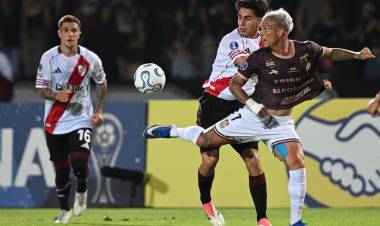 RIVER LE GANÓ EN LA AGONÍA A CARABOBO Y SE ACERCA A LA CLASIFICACIÓN