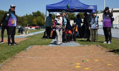 DEPORTE Y RECREACIÓN: GRAN CONCURRENCIA EN LA JORNADA DEL PROGRAMA “CHACO JUEGA” PARA ADULTOS MAYORES