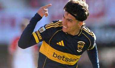 BOCA: ZEBALLOS SE ALEJA Y DYBALA SE ACERCA