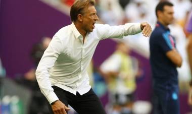 TÚNEZ CAMBIÓ DE TÉCNICO EN PLENO MUNDIAL Y CONTRATÓ AL VERDUGO DE ARGENTINA EN QATAR