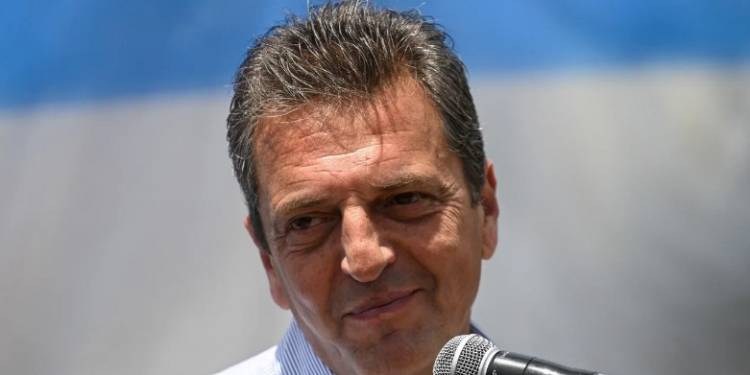 MASSA TILDÓ DE "DESESPERADO" EL PEDIDO DE MILEI CONTRA KICILLOF Y RESPALDÓ AL GOBERNADOR