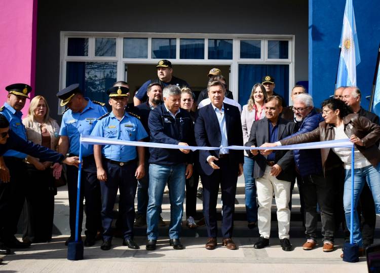 PLAN PROVINCIAL DE SEGURIDAD: EL GOBERNADOR ZDERO INAUGURÓ HOY LAS REFACCIONES Y LA AMPLIACIÓN DE LA DIVISIÓN MICROTRÁFICO