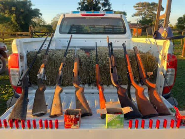 ALLANAMIENTO EN PUERTO EVA PERÓN: SECUESTRARON ARMAS DE FUEGO Y CARTUCHOS EN UN CAMPO DE 400 HECTÁREAS