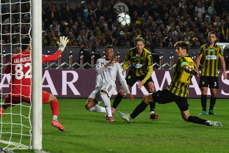 CON TRES GOLES DE MBAPPÉ, REAL MADRID GOLEÓ AL KAIRAT POR LA CHAMPIONS LEAGUE