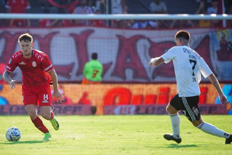 BARRACAS ENCONTRÓ EL EMPATE EN EL FINAL
