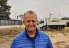 LA MUNICIPALIDAD DE VILLA ÁNGELA REALIZA TRABAJOS DE RELLENO Y COMPACTACIÓN EN CINCO CUADRAS DE LA CALLE PADRE DRASICH
