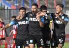 LIGA PROFESIONAL: RACING LE GANÓ 2 A 0 A BARRACAS Y RETOMÓ AIRE EN LA PELEA POR EL TÍTULO