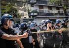 GASES, PALOS Y MORDAZA PARA LOS TRABAJADORES ESTATALES 