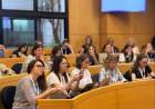 LA INTELIGENCIA ARTIFICIAL EMPUJA MÁS A MUJERES QUE A HOMBRES A CAMBIAR EMPLEO