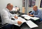MAKALLÉ: EL IPDUV Y EL MUNICIPIO FIRMARON UN CONVENIO PARA CONSTRUIR VIVIENDAS CON ESFUERZO COMPARTIDO