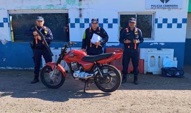 VILLA ÁNGELA: CAMINERA RECUPERÓ DOS MOTOCICLETAS