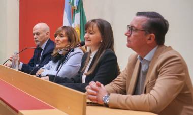 EL GOBIERNO PROVINCIAL CONCRETÓ CON ÉXITO LA PRIMERA JORNADA DE VINCULACIÓN TECNOLÓGICA EN RESISTENCIA