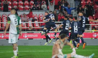 INDEPENDIENTE SUPERÓ A BANFIELD Y FESTEJÓ POR PRIMERA VEZ EN LA LIGA PROFESIONAL