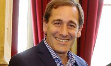 CÁNTICOS, CONTROVERSIAS Y DEPORTE